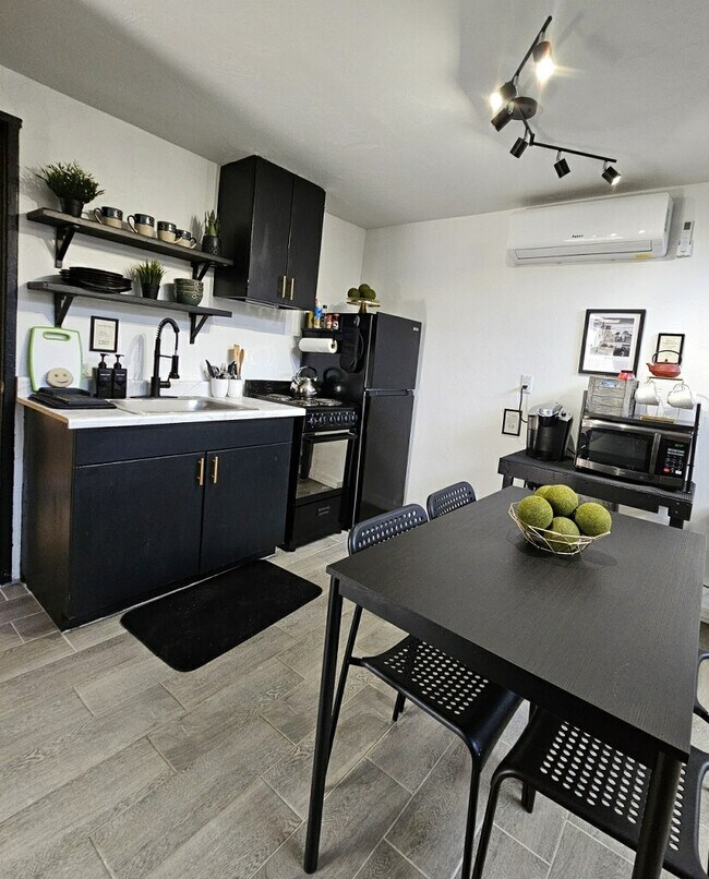 Foto del edificio - 428 N Euclid Ave