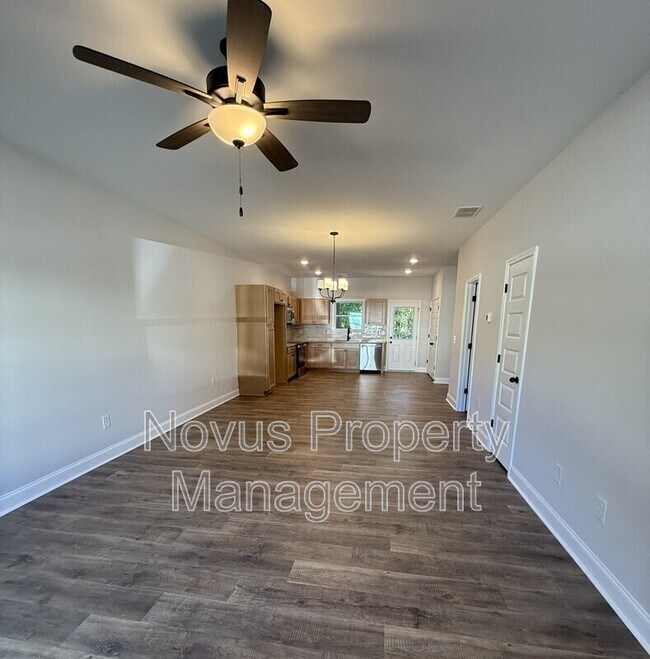 Foto del edificio - 108 Crestpoint Rd