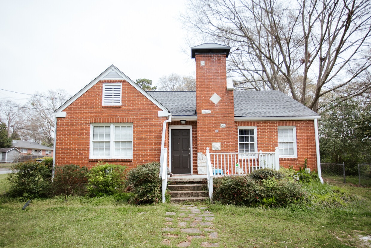 Primary Photo - 396 Sunset Dr