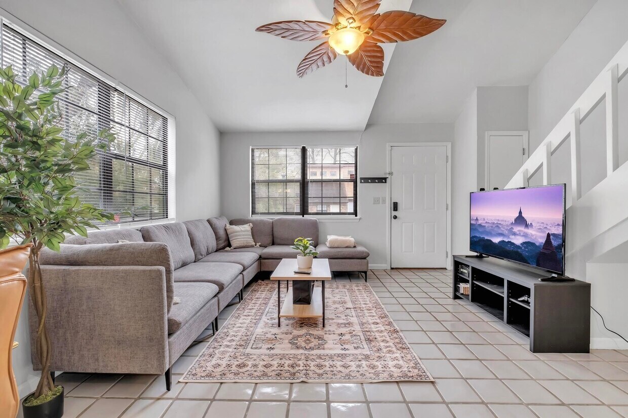 Foto principal - 1816 Jackson Bluff Rd