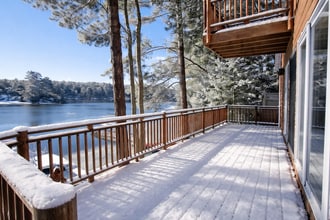 Building Photo - 4390 Lakeview Trail