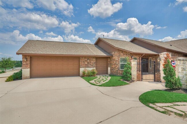Building Photo - 201 Bessie Price Owen Dr