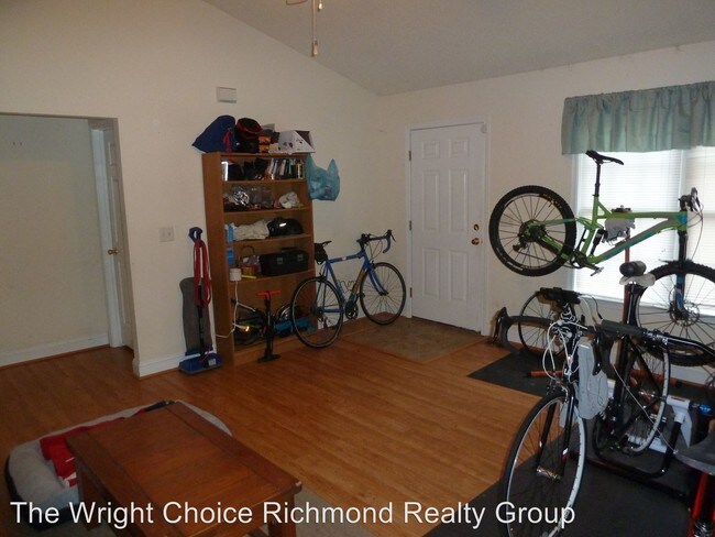 Building Photo - 3 br, 2 bath House - 2811 Milhorn St