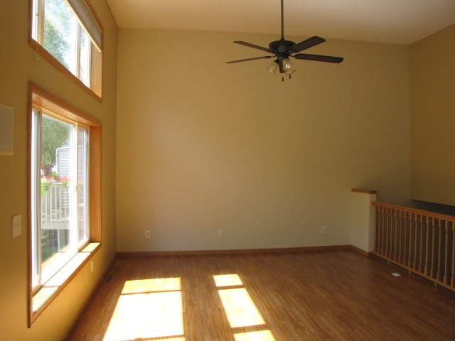 Building Photo - Nice 3 Bd/3 Bath Townhome in Rosemount* Available July 15th