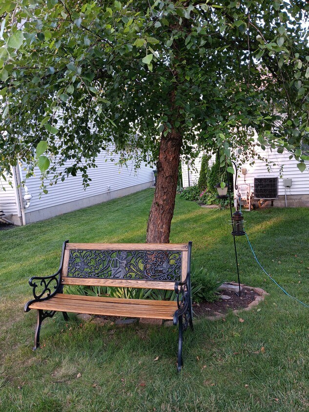 9033 Ellersly Dr Unit Studio in basement, Lewis Center, OH 43035