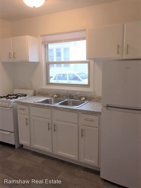 Building Photo - Studio, 1 bath Room For Rent - 704 Stoughton