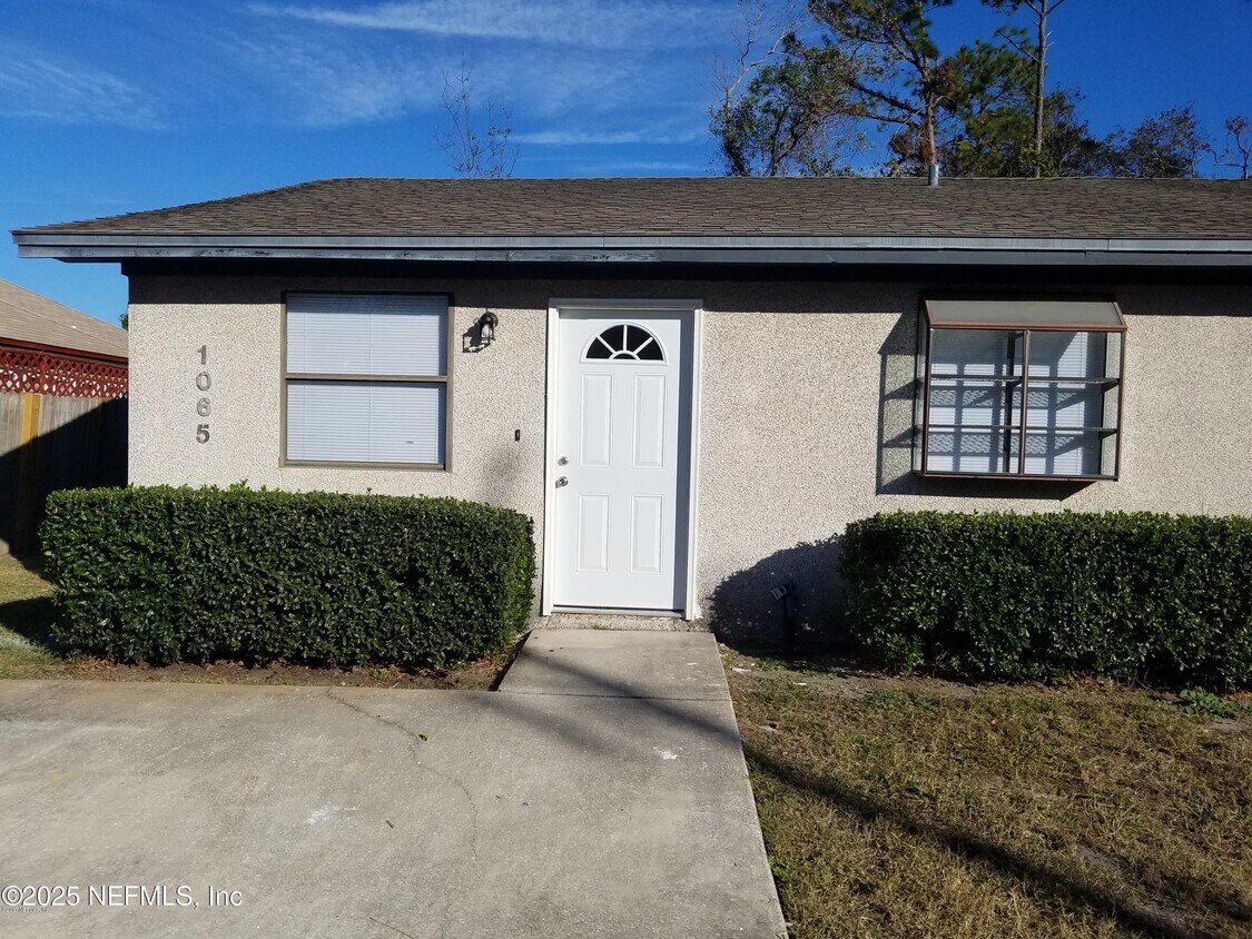 Primary Photo - 1065 Stocks St