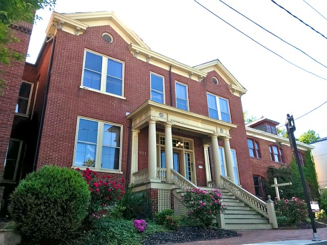 Building Photo - 521 Church St
