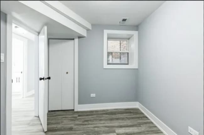 Building Photo - 4340 W Maypole Ave