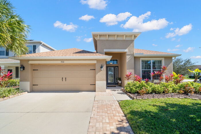 Foto principal - Beautiful Home For Rent in Brandon!