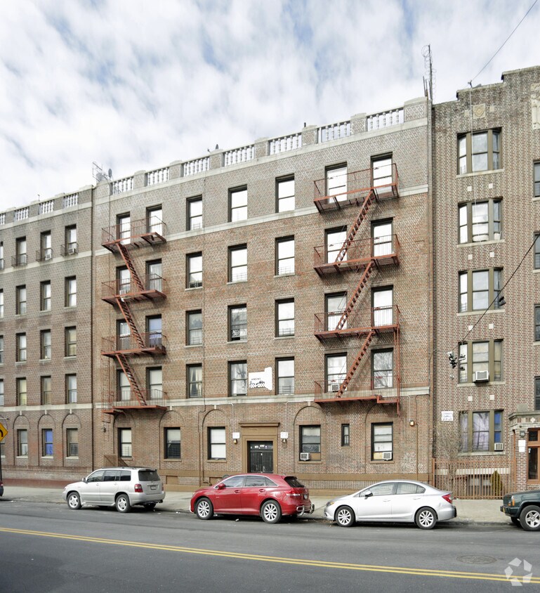 Foto principal - Workforce Housing Group Portfolio