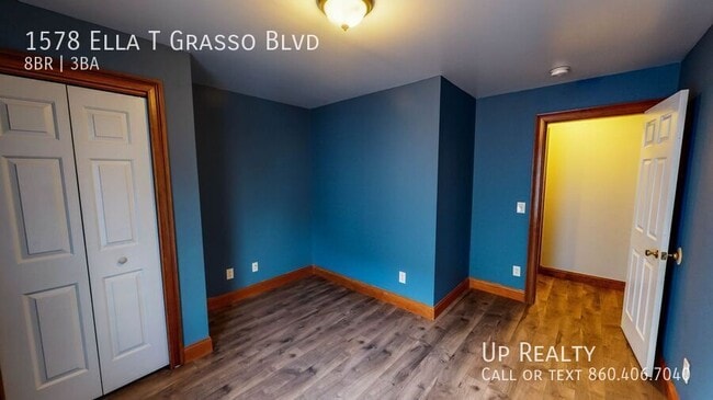 Foto del edificio - 1578 Ella T Grasso Blvd