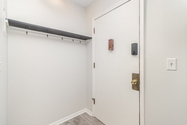 Foto del edificio - 2009 Commerce Blvd