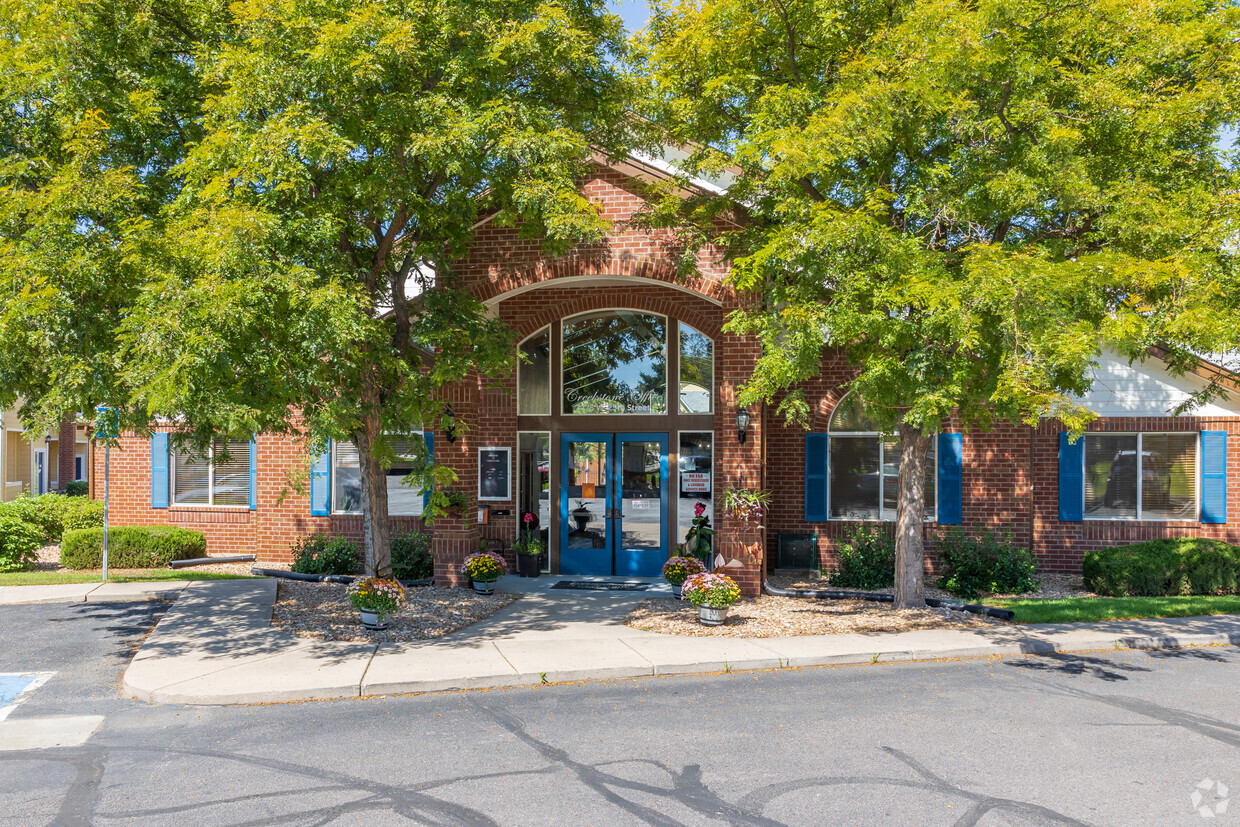 Primary Photo - Creekstone Apartments