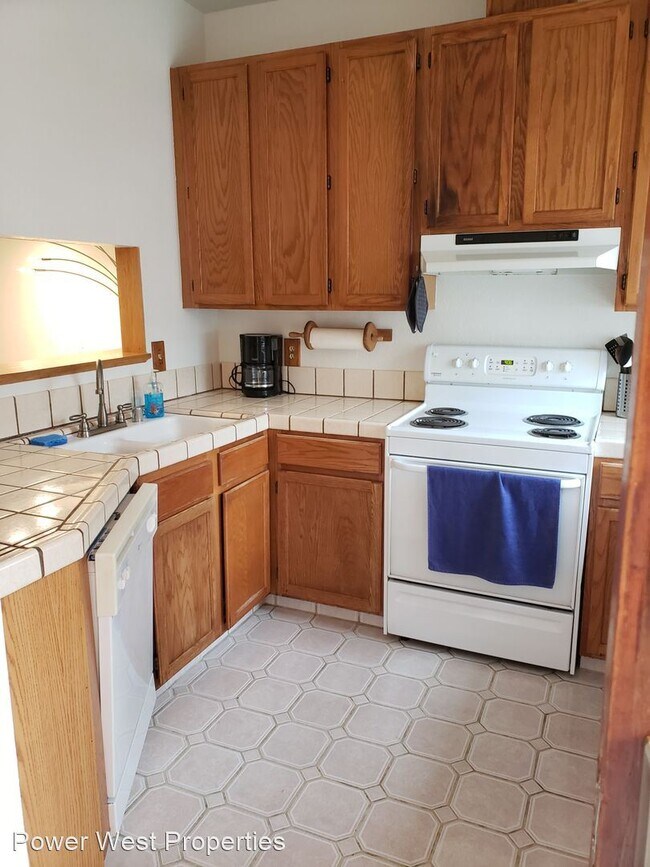 Building Photo - 2 br, 2.5 bath Condo - 1632 Killdeer Place