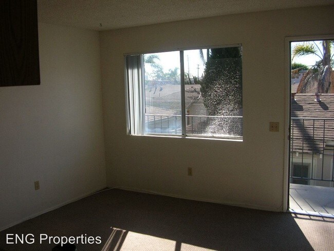 Building Photo - 4454 Utah St