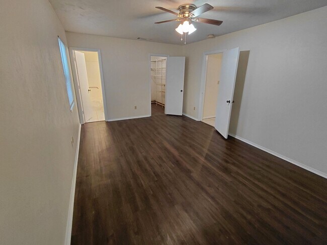 Foto del edificio - 3400 Whirlaway Trail