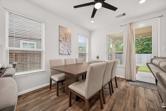 Foto del edificio - 27571 Bello Bend Ln