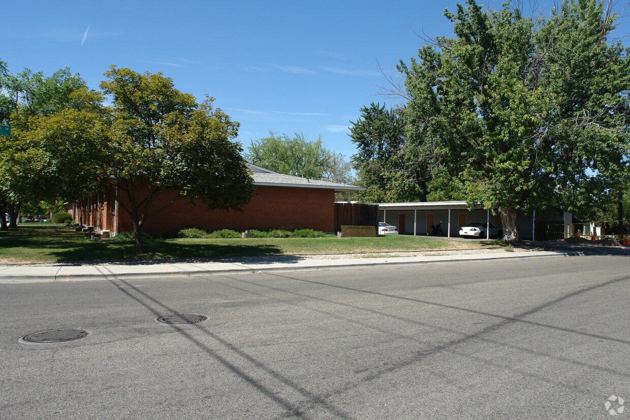 Building Photo - 4600 W Franklin Rd