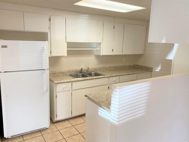 Building Photo - 3BR 2BA West Phoenix Home!
