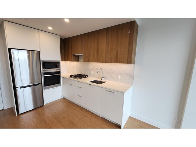 Photo du bâtiment - 13359 Old Yale Rd