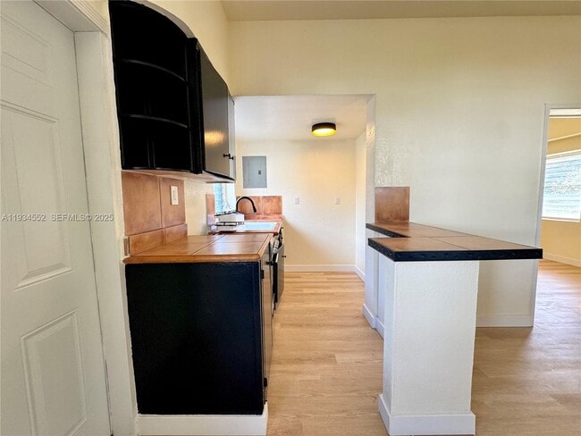 Building Photo - 12287 NE 7th Ave