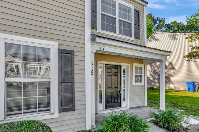 Building Photo - Spacious Townhome in Wescott Plantation!