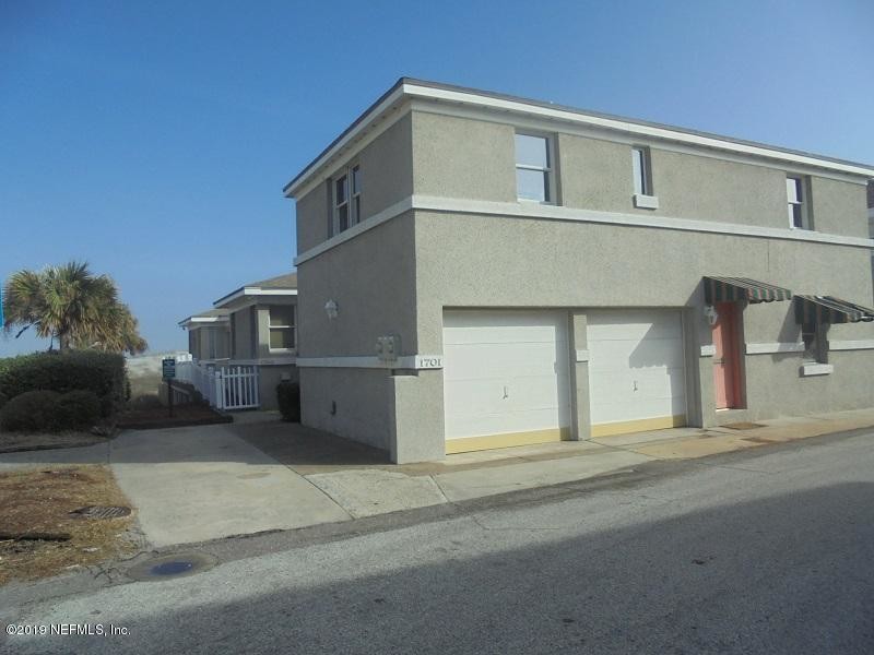 Primary Photo - 1701 Strand St