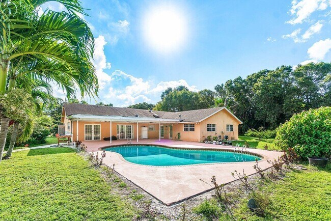 Foto del edificio - 5313 Colbright Rd