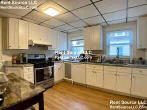 Building Photo - 267-269 Highland Ave. Unit 2