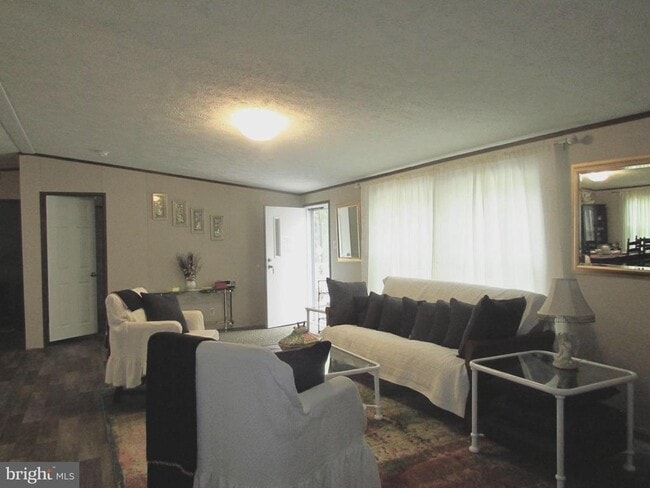 Foto del edificio - 28330 Johnson Rd