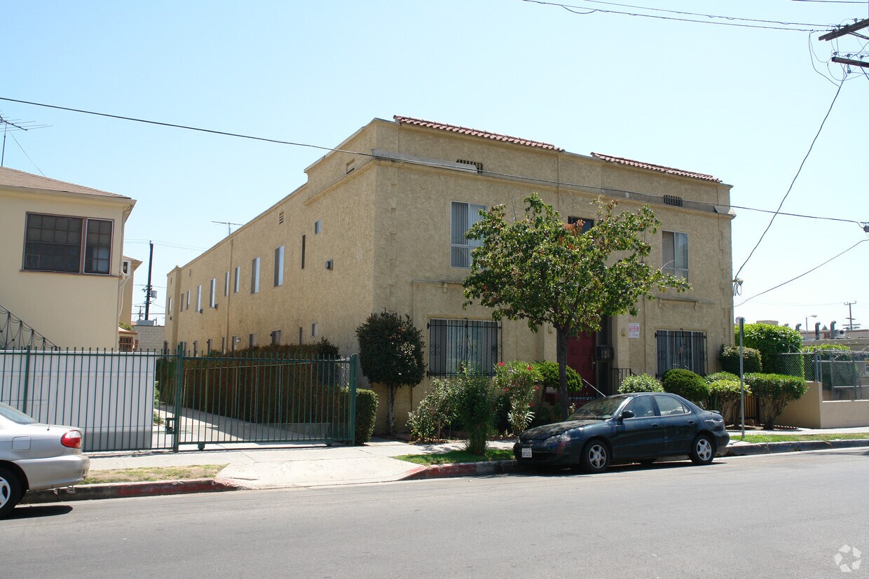 Foto del edificio - 2962 Francis Ave