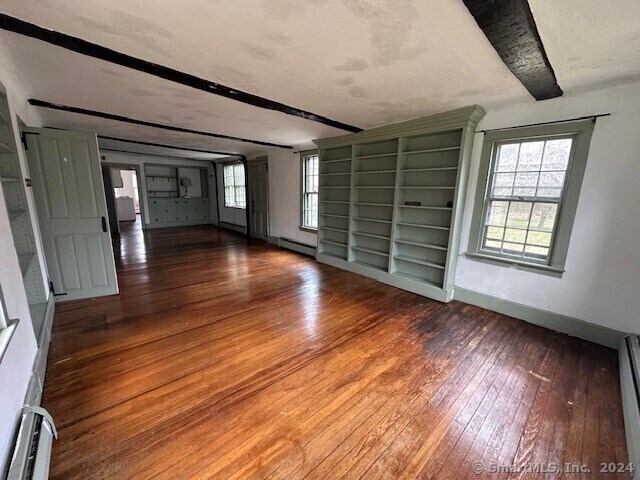 Building Photo - 471 Amity Rd