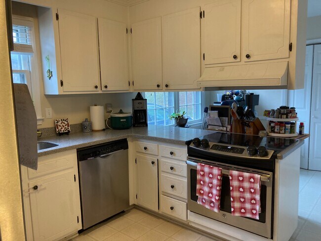 Foto del edificio - 5712 Telfair Rd