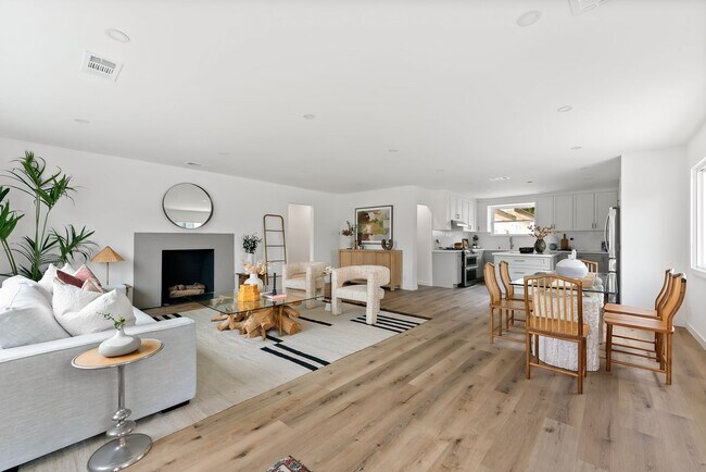 Foto del edificio - 5192 Orange Pl