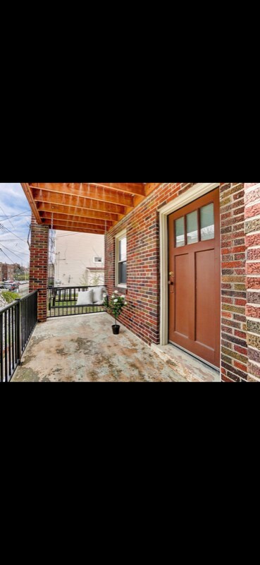 Primary Photo - 429 Wilkinson St