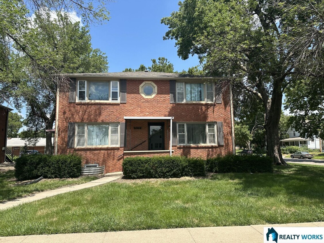 Primary Photo - 2544 J Street