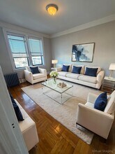 Building Photo - 368 Broadway