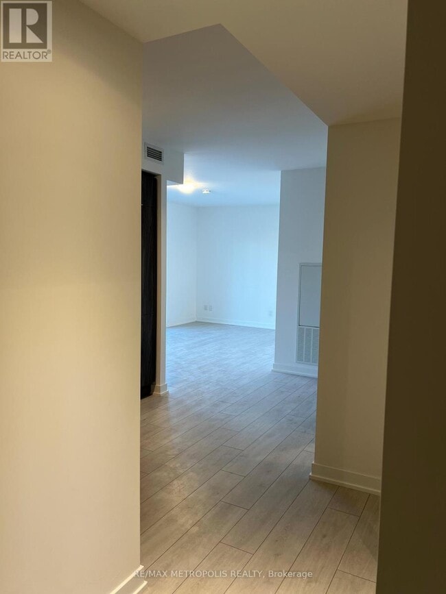 Photo du bâtiment - 2033 Kennedy Rd