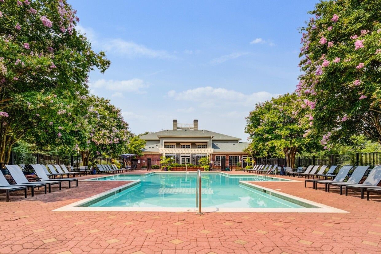 Piscina - Halstead Centreville