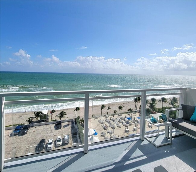 Building Photo - 2030 S Ocean Dr