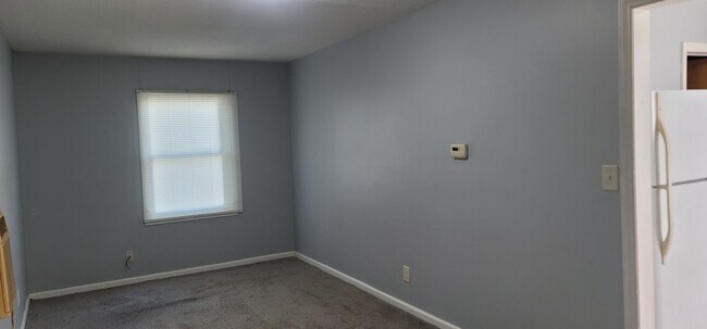 Building Photo - 318 South Poplar Street, Unit 2 Apartment
