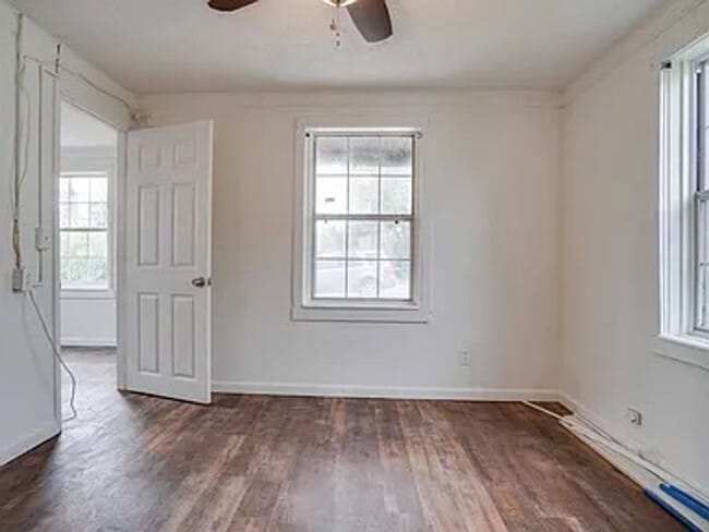 Foto del edificio - 807 E 7th Ct