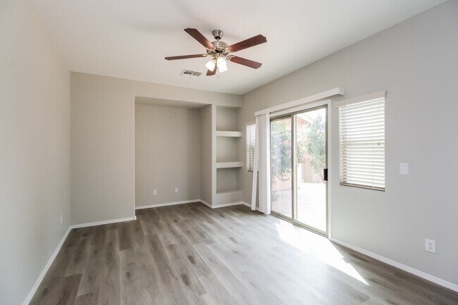 Foto del edificio - 570 N Citrus Lane