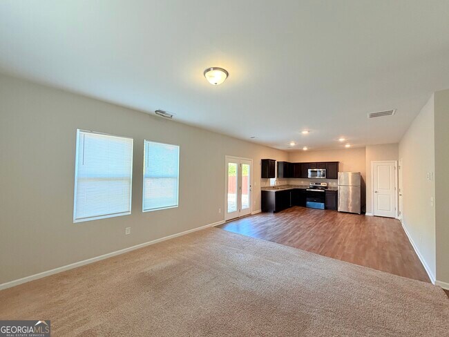 Building Photo - 301 Pescara Ct