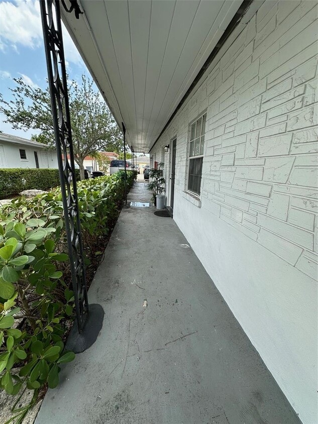 Primary Photo - 1115 S Federal Hwy