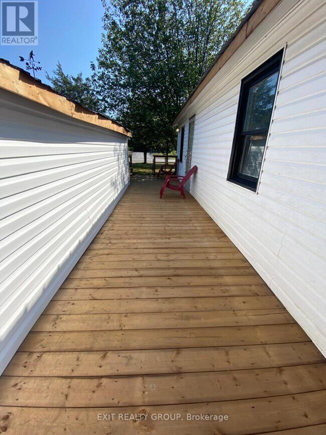 Building Photo - 48 29