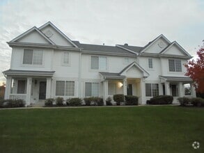 Building Photo - 674 Lincoln Station Dr