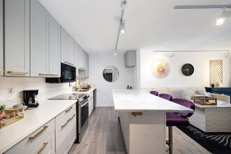 Building Photo - 745 E Bradley Ave