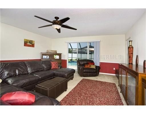 Building Photo - Beautiful Home